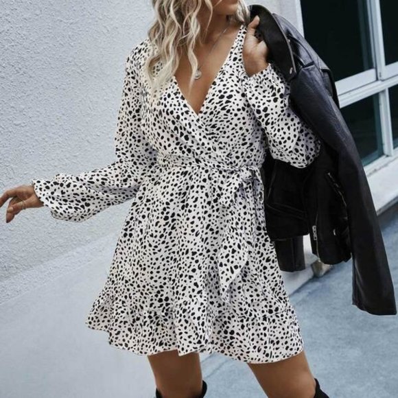 Dalmatian print ruffle hem wrap belted dress - Picture 2 of 4